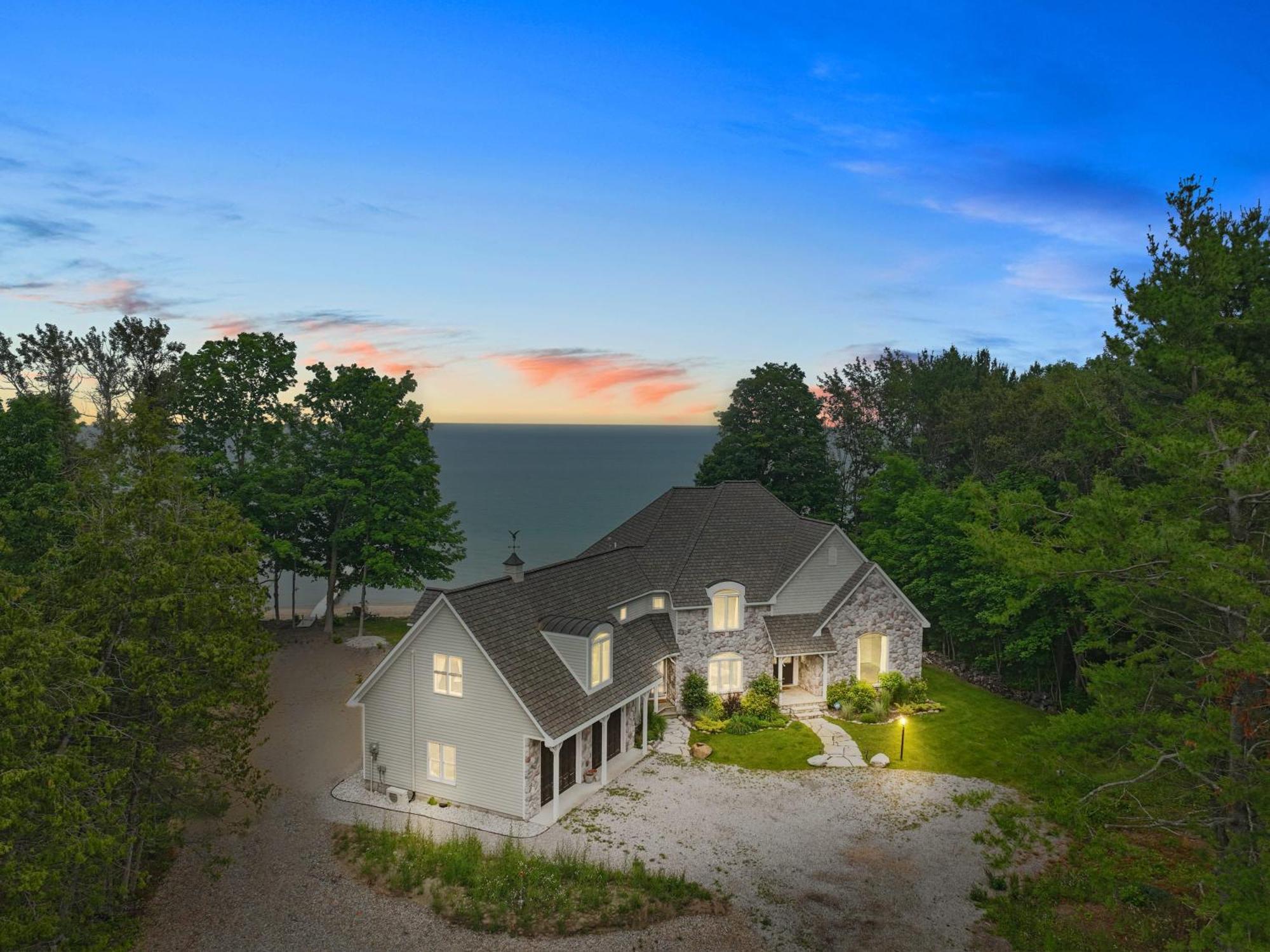 Northport Bay Beach Getaway Exterior photo